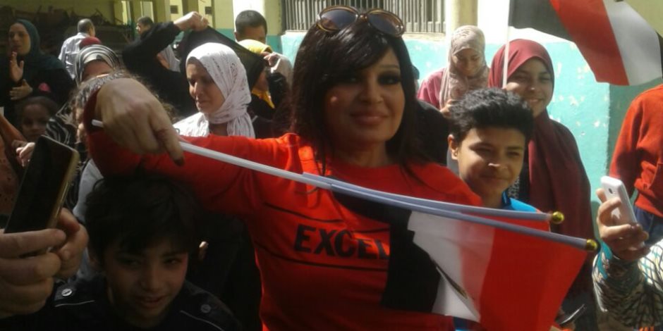 فيفى عبده: أصوات المصريين فى صناديق الاقتراع أقوى من أصوات قنابل الإرهاب
