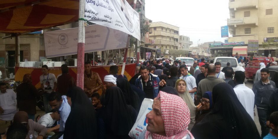 مسيرة بالسيارات تجوب شارع الهرم لحث المواطنين على المشاركة بالانتخابات