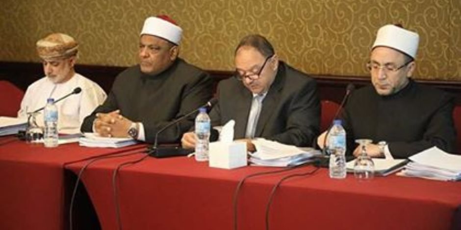 رئيس مجمع البحوث الاسلامية ووكيل الأزهر يفتتحان مؤتمر «الحوار بين الثقافات»