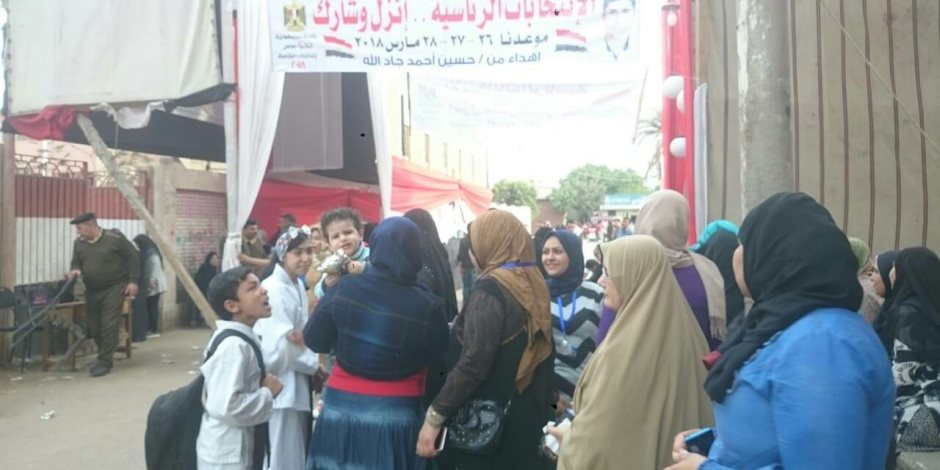 «اليوم الأخير».. إقبال الناخبين على اللجان الانتخابية بالإسكندرية