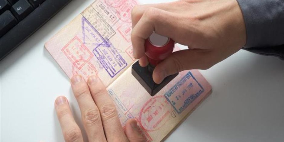 الداخلية تبث تحذيرات باللغات الأجنبية لراغبي الحصول علي تأشيرة دخول البلاد (فيديو)