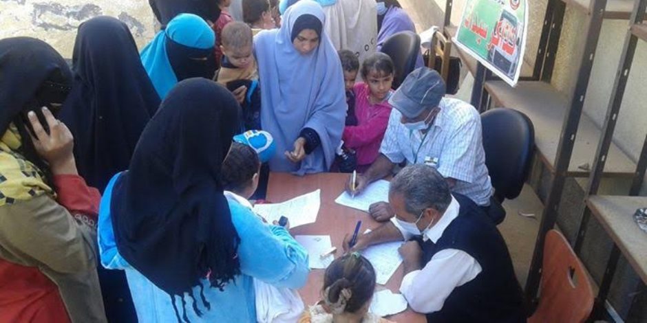  «صحة البحيرة»: قافلة علاجية لأهالي قرية علقام بمركز دمنهور