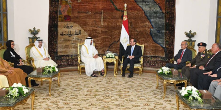 جلسة مباحثات ثانئية بين الرئيس وولي عهد أبو ظبي.. و«بن زايد» يهنئ الرئيس بالولاية الثانية (صور)
