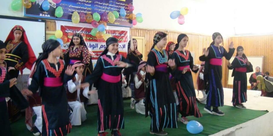 "وكيلة تعليم شمال سيناء" تشارك طلبة مدارس إدارة العريش بيوم اليتيم   ( صور  )