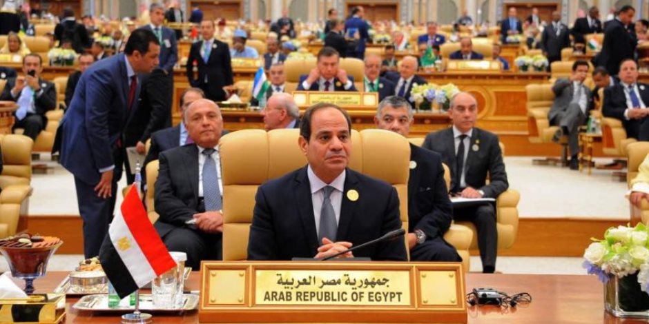 هنا القاهرة.. ماذا قال السيسي عن سوريا في القمة العربية؟ 