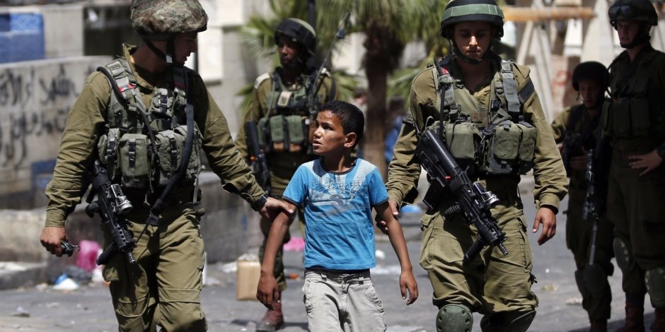 عيد تحرير سيناء.. أطفال في مواجهة الاحتلال الإسرائيلي