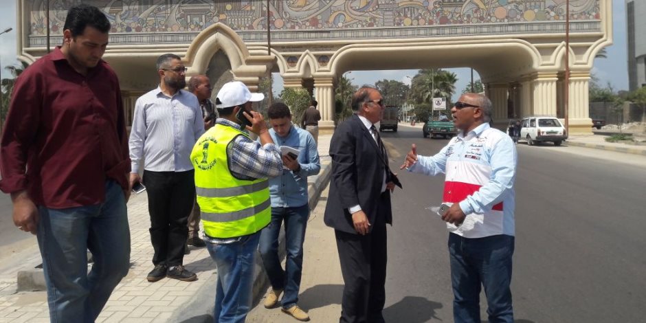  السكرتير العام المساعد يتفقد أعمال تطوير مدخل طريق الإسكندرية الزراعى  (صور)