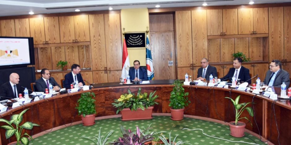 «الملا» وشركة «بي بي» يبحثان تحويل مصر لمركز إقليمي لتداول المنتجات البترولية