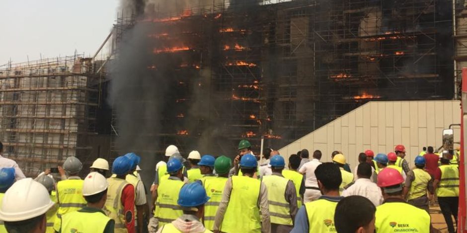 مصادر تكشف أسباب حريق سقالات متحف الهرم الكبير (فيديو وصور)