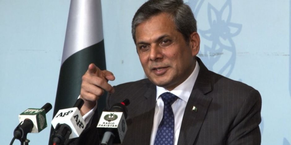 صحيفة باكستانية: الولايات المتحدة تؤجل قرار تقييد حركة الدبلوماسيين الباكستانيين
