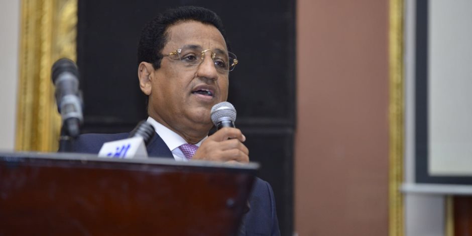 وزير السياحة اليمني يدعو العالم للاستثمار بجزيرة «سقطرى»