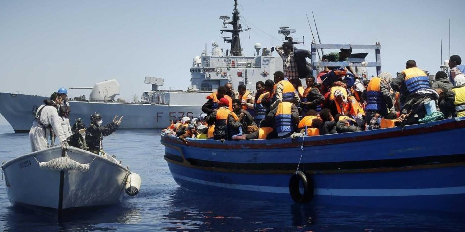 خفر السواحل الليبى ينقذ 98 مهاجرا غير شرعى