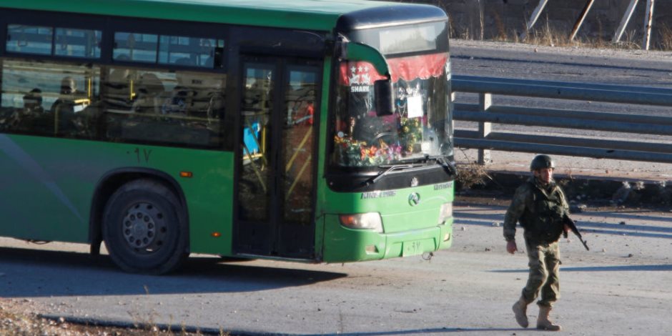 سانا: دخول حافلات إلى مدينة الرستن السورية لإخراج الإرهابيين من ريفى حمص وحماة