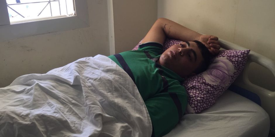 أول مصاب فلسطيني يصل مستشفى العريش: مصر هي السند فى وقت الشدة