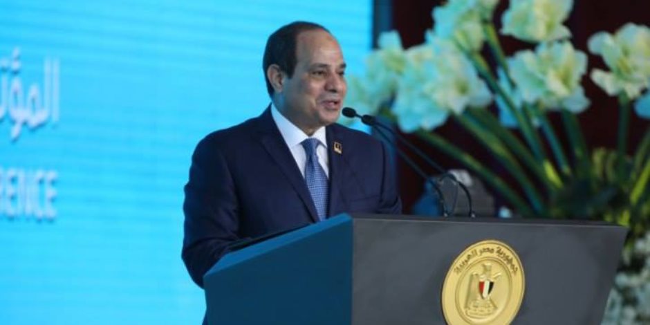 السيسي: تحديات مصر أكبر من أي حكومة ورئيس ولازم نتحمل ونتعذب