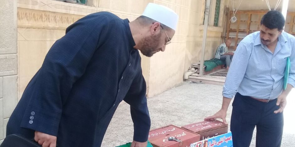 رفع صناديق التبرعات من مسجدين بغربال فى الإسكندرية (صور )