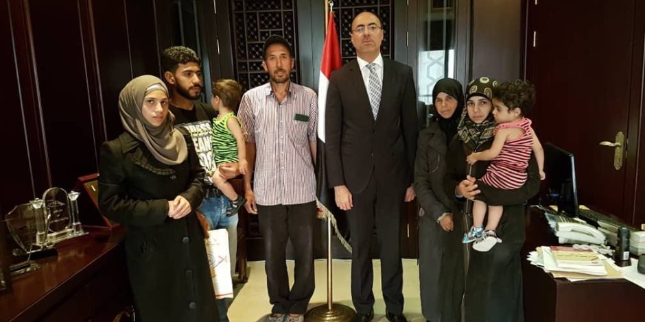 سفارة مصر بسوريا تنجح في إخراج المحتجزين المصريين من الغوطة الشرقية