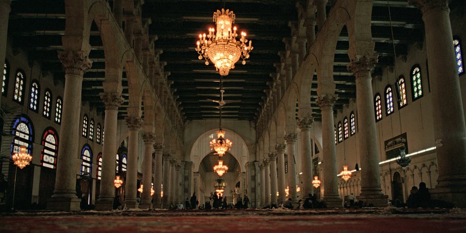 «مقبرة الملوك والأمراء».. مسجد الرفاعي المزين  والمزخرف بالرخام الملون