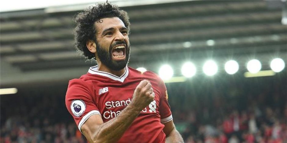 عدد الأهداف لا يصدق.. مدافع ليفربول: محمد صلاح فى مستوى رونالدو وميسي