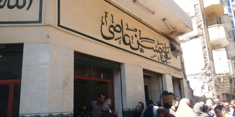 فول «العاصي» أشهر مطعم فول فى مصر صاحب الأكلة المفضلة للملك فاروق (صور)