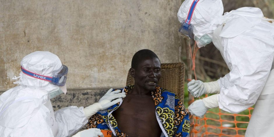 وباء "إيبولا" يؤرق الصحة العالمية وتدعو لمكافحة انتشاره في افريقيا