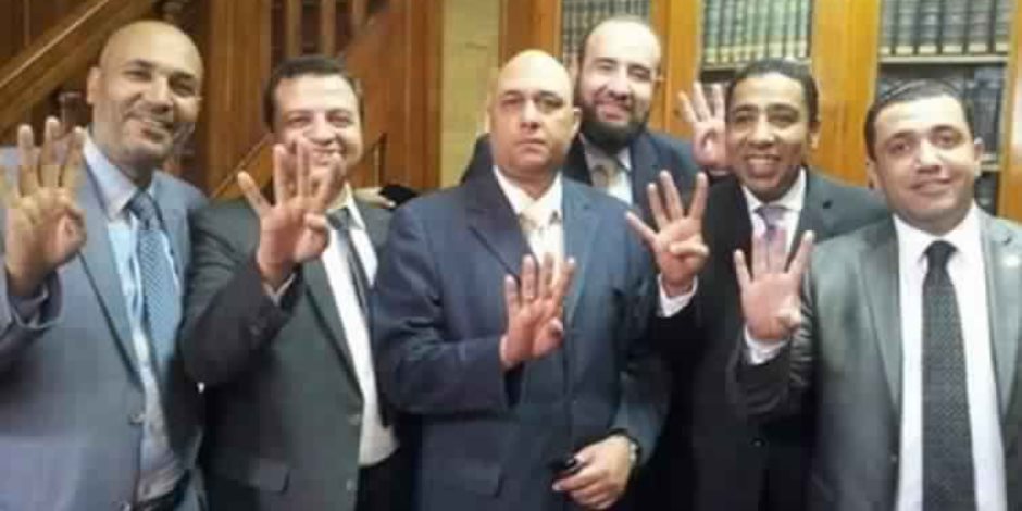صح النوم يا "أهرام".. رجال الإخوان يتحدون المصريين في إعلان مدفوع بأكبر صحف الدولة