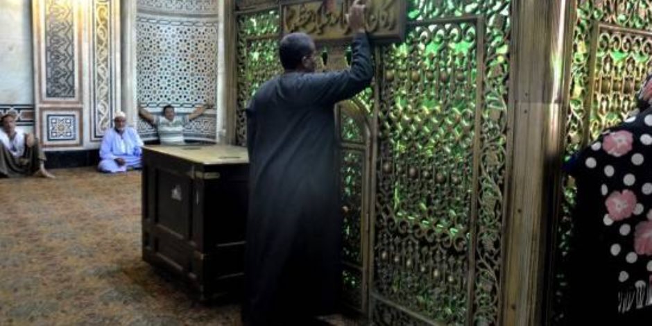 صناديق النذور بين غياب الرقابة وتحريمها في المساجد