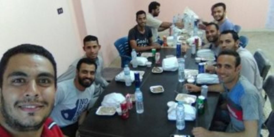 فيها حاجة حلوة.. ميلاد شاب مسيحي يصوم رمضان ويشارك في موائد الرحمن (صور)