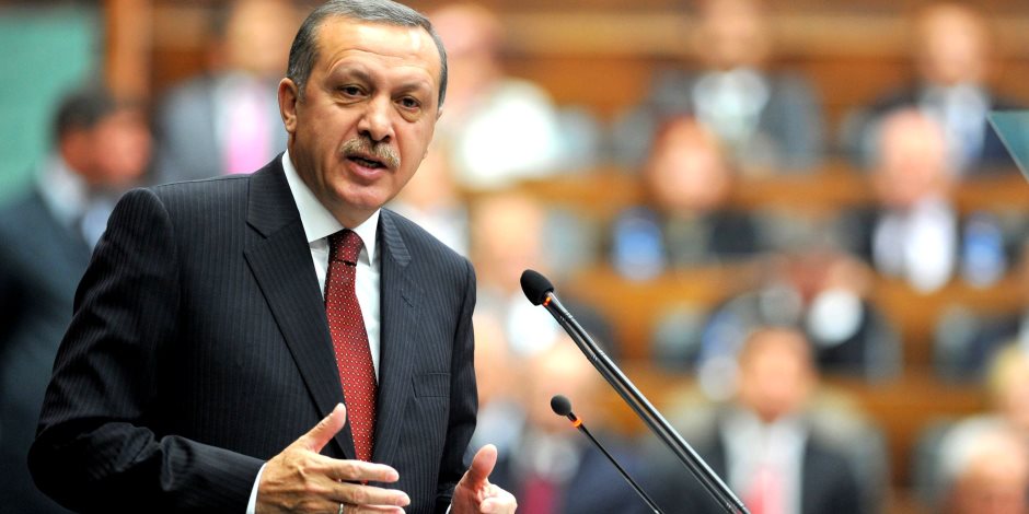 أردوغان تحت قصف المعارضة التركية.. كيف أثر "فيسبوك" على مسرحية الانتخابات؟