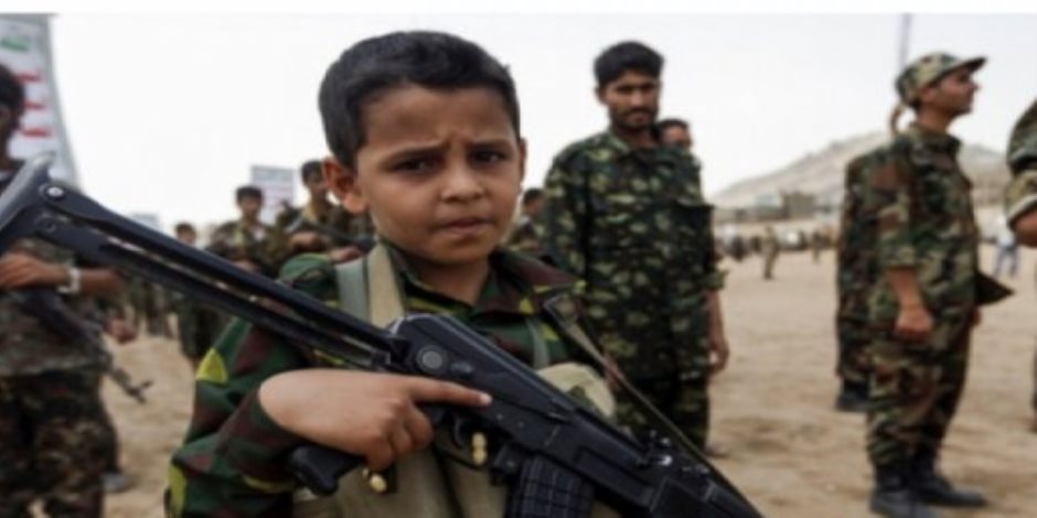 «أطفال برتبة جنود».. 4 دول جديدة تجند أطفالها فى الحروب