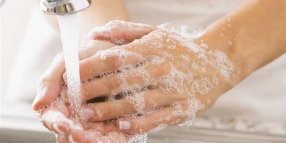 التطور والنظافة don't mix.. الأمريكان لا يغسلون أيديهم قبل طهو الطعام
