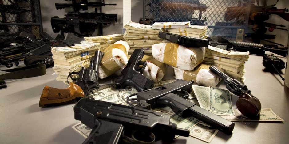  تجارة المخدرات الباب الخلفي لتمويل الجماعات الإرهابية 