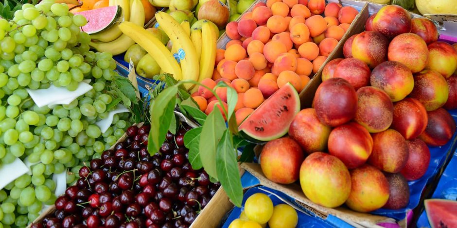 استقرار أسعار الخضراوات والفاكهة بالأسواق وتوافر بالمعروض