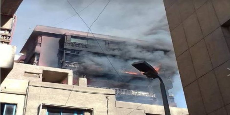 النور يتحدى النار.. بطولات ملائكة الرحمة أثناء حريق مستشفى الحسين الجامعي