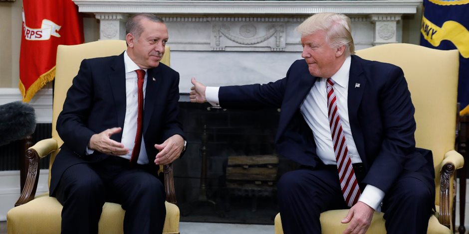 التوتر الأمريكي التركي يتصاعد.. ماذا بعد إعلان ترامب فرض عقوبات على أنقرة؟