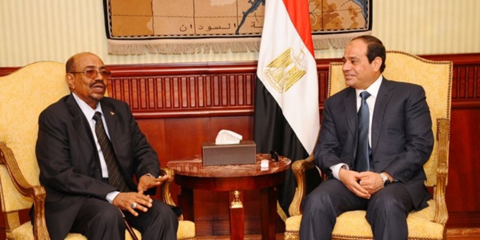 «تحيا مصر ويحيا السودان».. رسائل الرئيس السيسي من الخرطوم