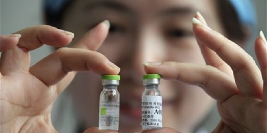 «اللقاح الحرام».. يثير الجدل في بريطانيا