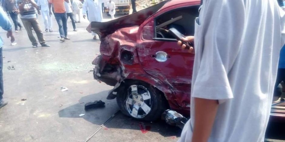 حادث تصادم وراء توقف حركة طريق الإسماعيلية الصحراوي  