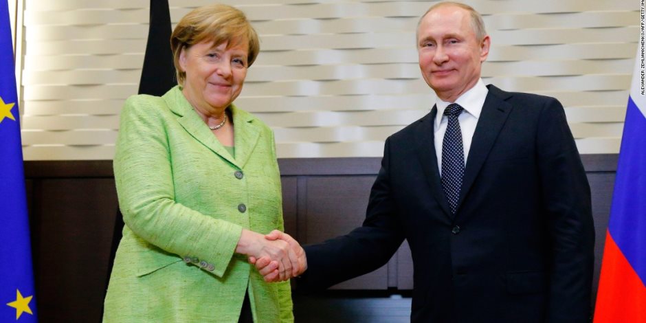بعد زيارة بوتين لبرلين.. هل تستعيد روسيا مكانتها العالمية بإجماع دولى؟ 