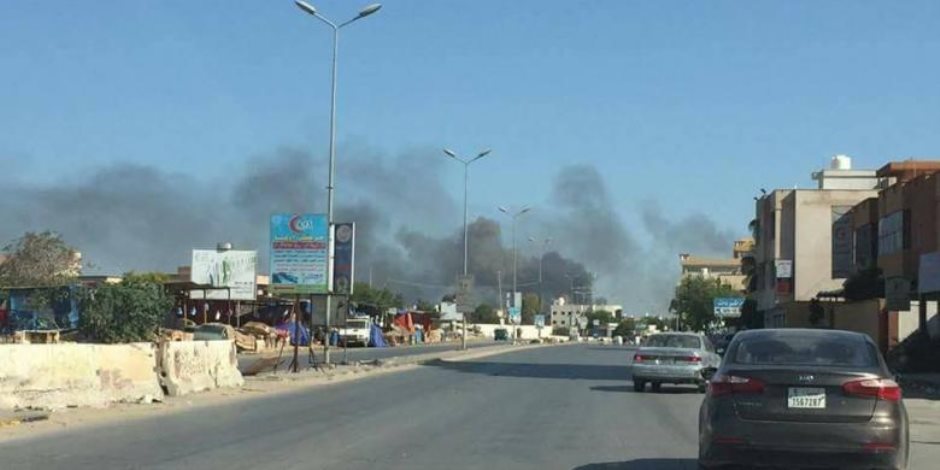 اشتباكات طرابلس تحتجز الأبرياء.. «الطوارئ» الليبية تدعو لفتح ممر آمن لإجلاء العالقين