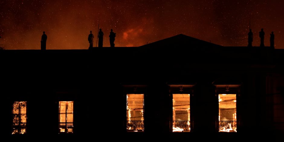 الأحد الأسود بالبرازيل.. 200 عام ثقافة في أحضان النيران (فيديو وصور)