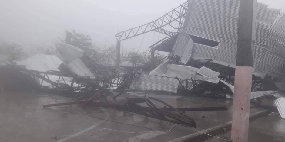 أخبار العالم.. إعصار "تاوكتاى" الهندي يتسبب في مصرع 33 وفقدان أكثر من 90 شخصا 