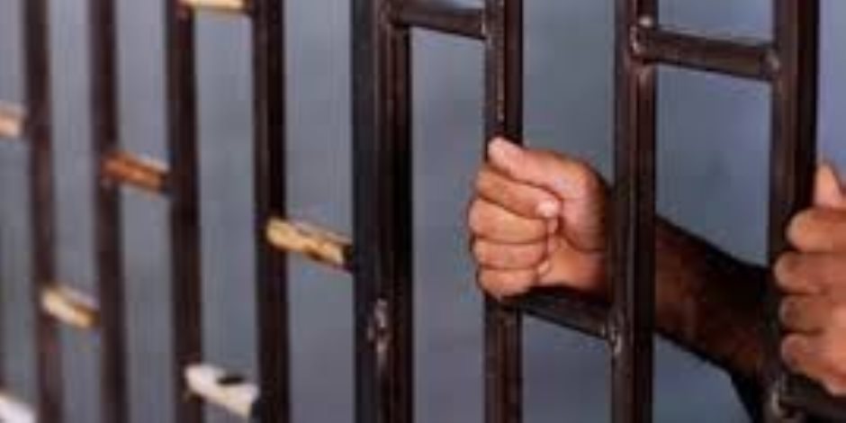 النائب العام: حبس روسية و3 مصريين 4 أيام بتهمة الدعارة