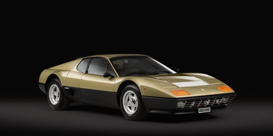 بـ400 ألف يورو.. طرح سيارة فيرارى من الذهب موديل 1977 للبيع فى إيطاليا