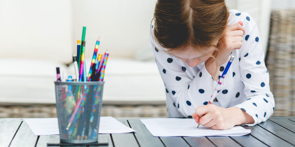 الخلاصة في 6 خطوات.. دليلك للتعامل مع أولادك في فترة الامتحانات