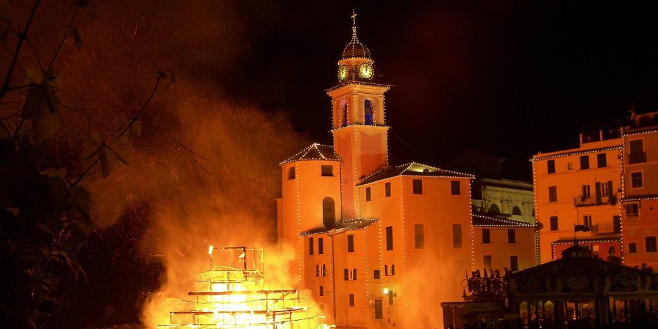 الكنيسة عن حريق دير الأنبا بولا: لم يسفر عن خسائر بشرية (فيديو)