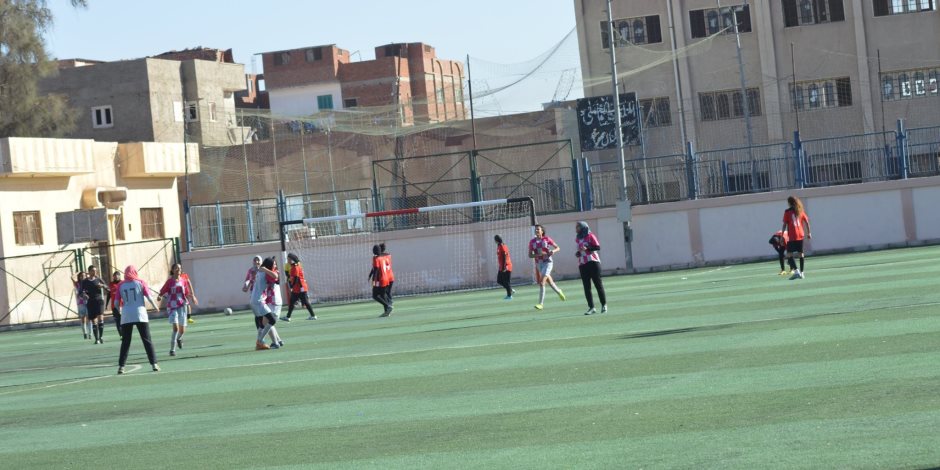 بعيدًا عن الكرة المشط والسلفي والتاتو.. متى ترتقى الكرة النسائية في مصر إلى العالمية؟
