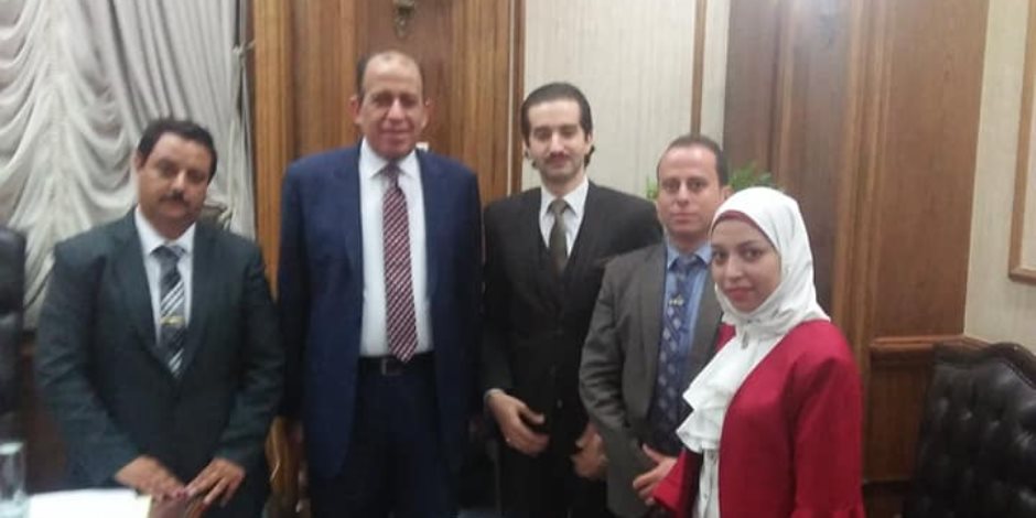 لأول مرة..رئيس نادى قضاة مصر يلتقى بشباب المحامين فى جلسة ودية للتباحث حول الشأن القضائى (صور)