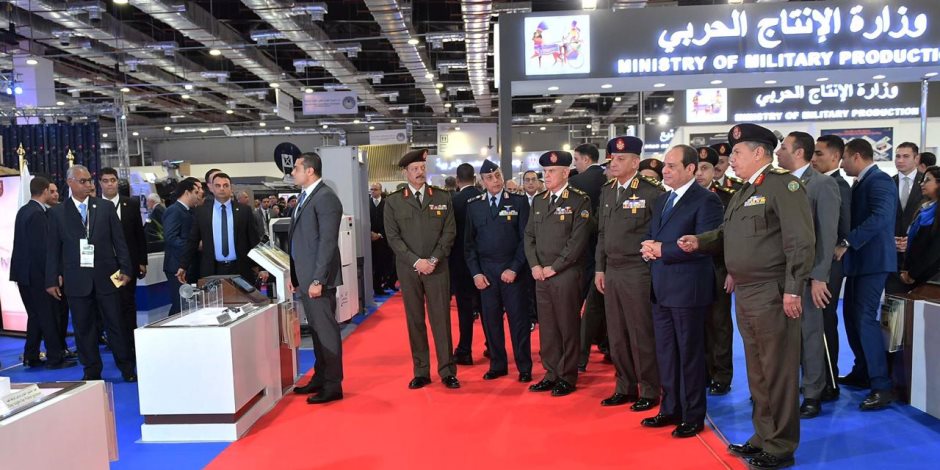 الرئيس السيسي يتفقد معرض الصناعات الدفاعية والعسكرية «إيديكس 2018»