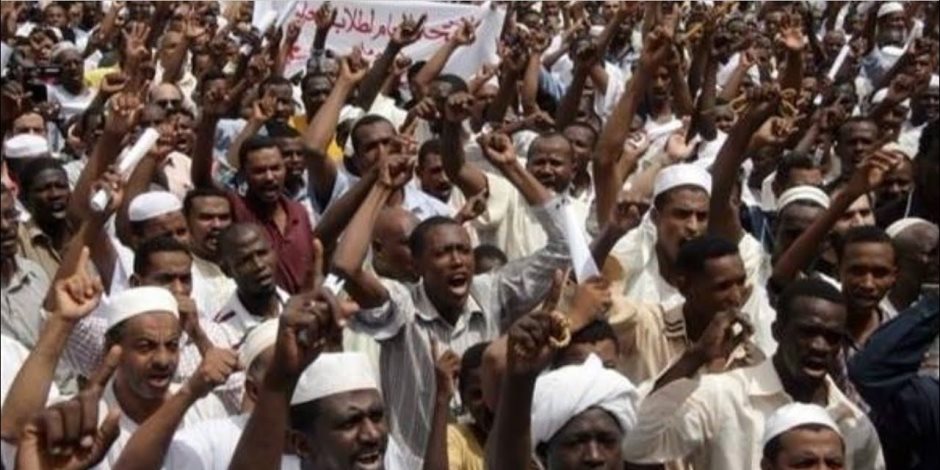 مظاهرات في السودان.. والسلطات تعلن الطوارئ في مدينة عطبره